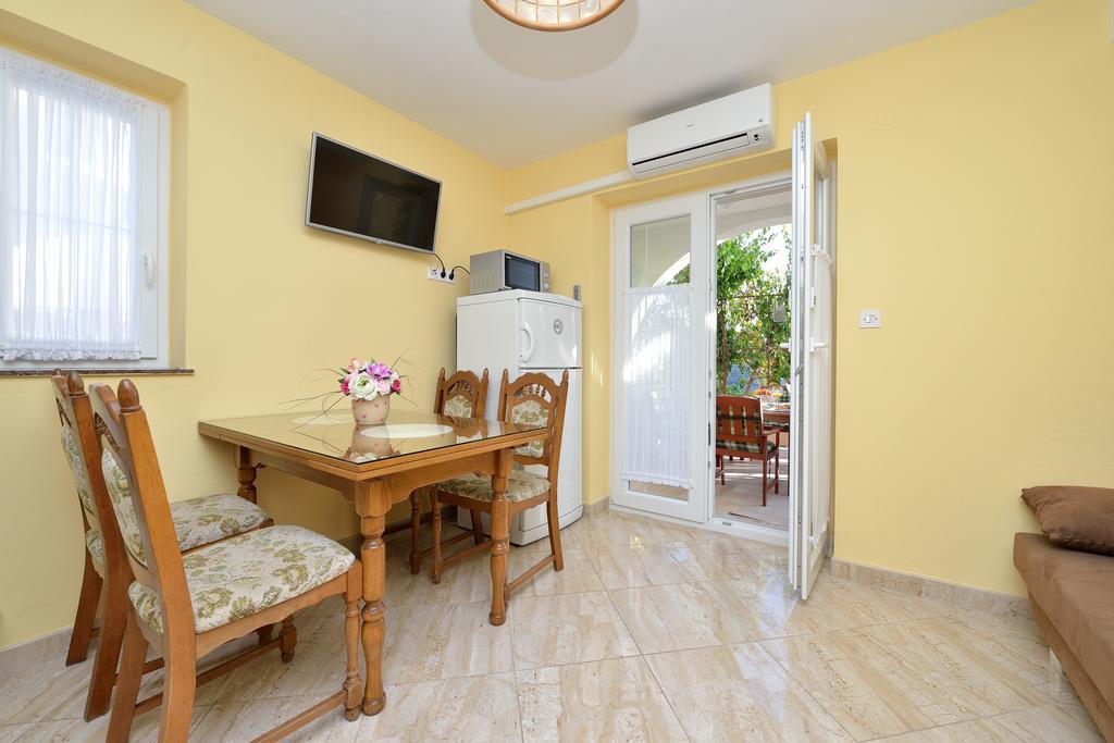 Villa Zdenka Pakoštane Exteriér fotografie